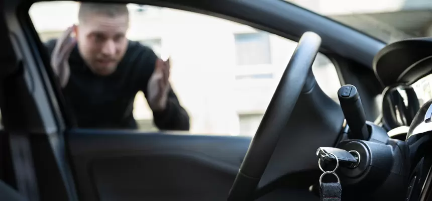Comment ouvrir une voiture centralisée sans clé